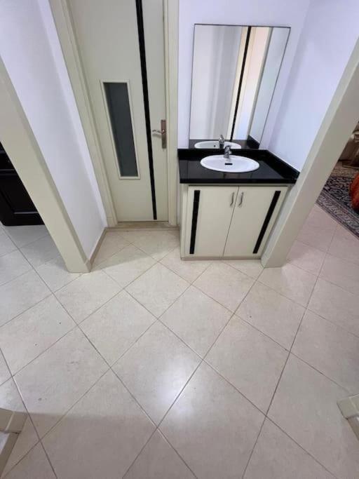 Appartement Ritz Tangier Bagian luar foto