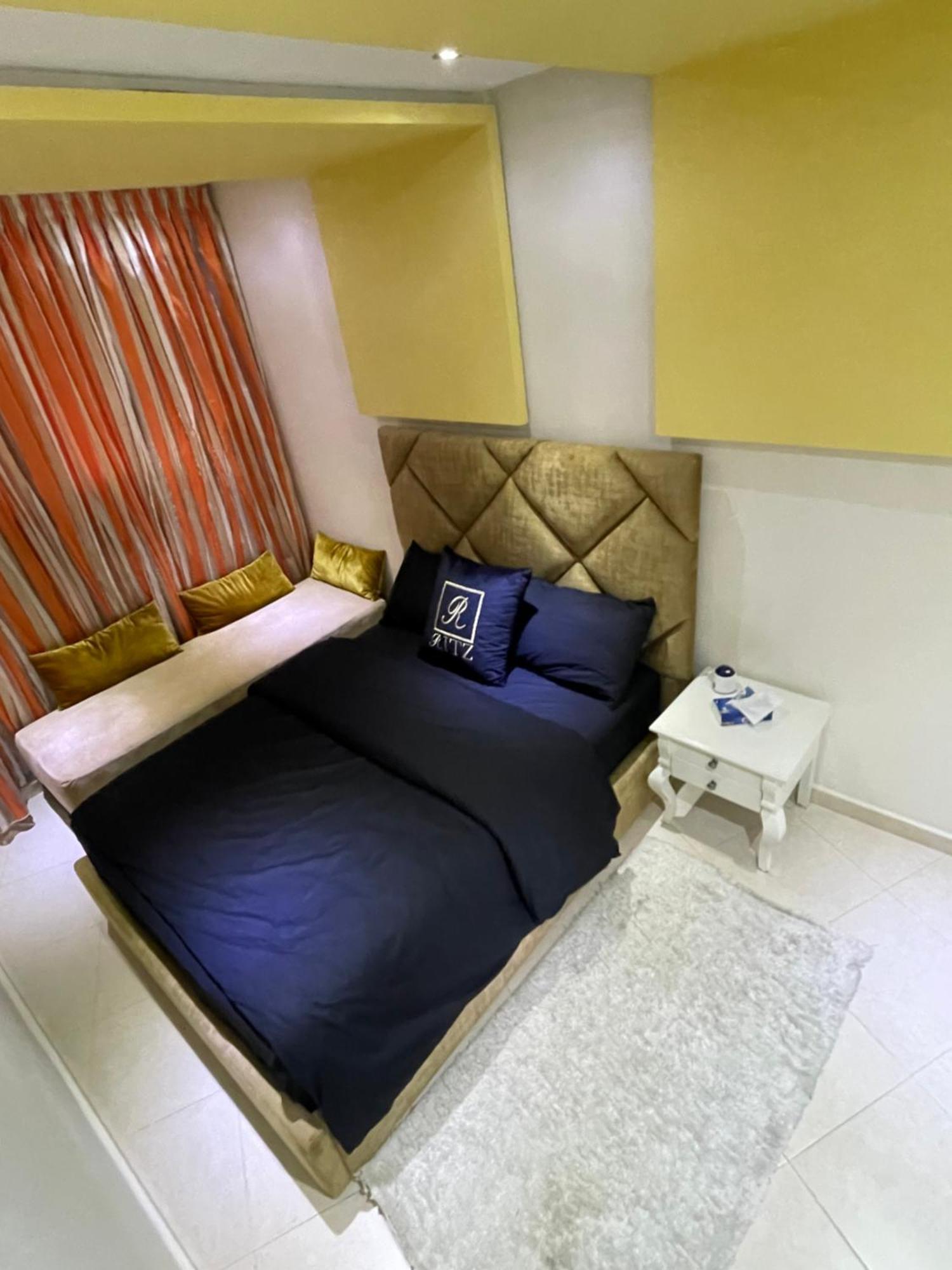 Appartement Ritz Tangier Bagian luar foto
